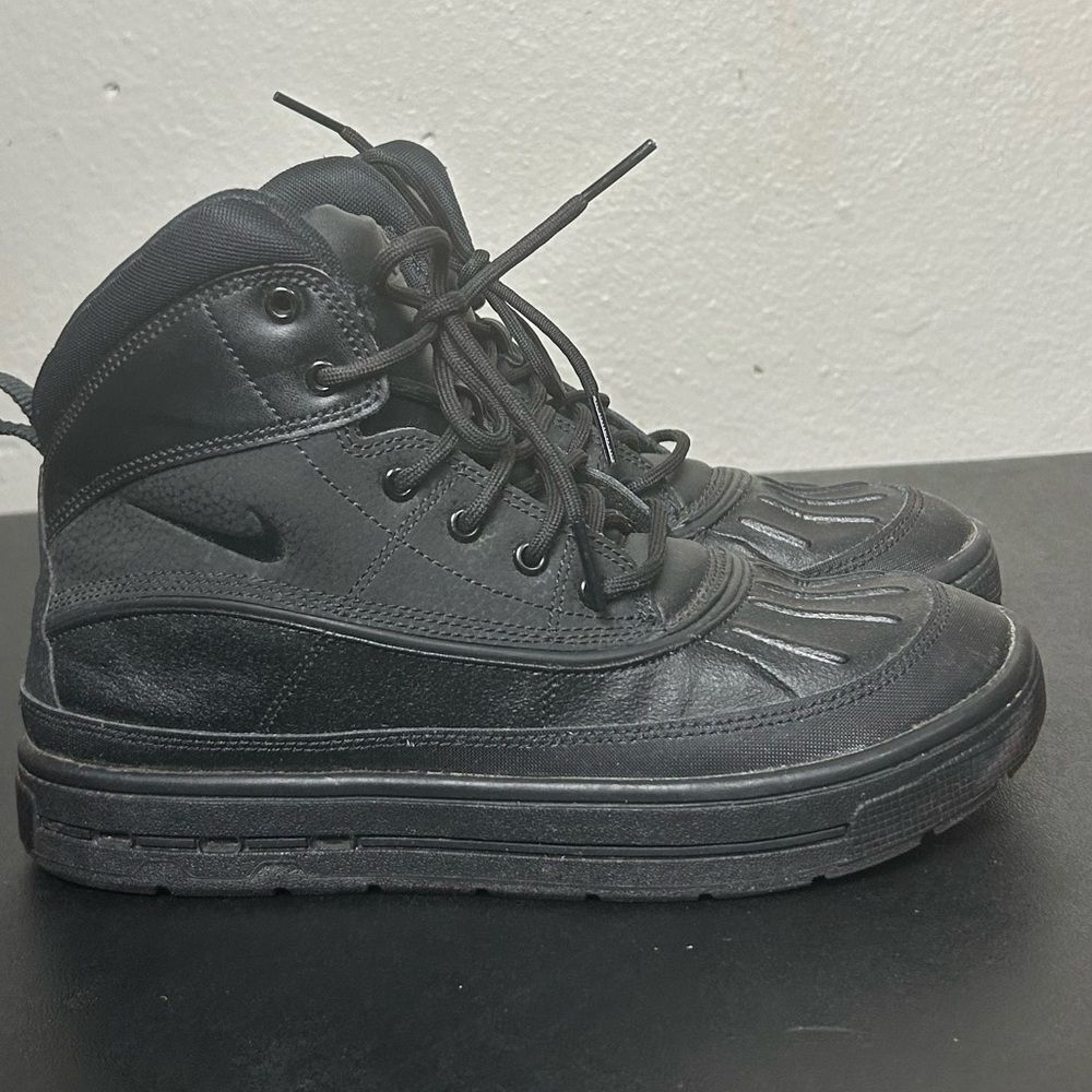 Nike Woodside 2 ACG Hightop triple black Rain/Snow boots Big Kids 5Y
